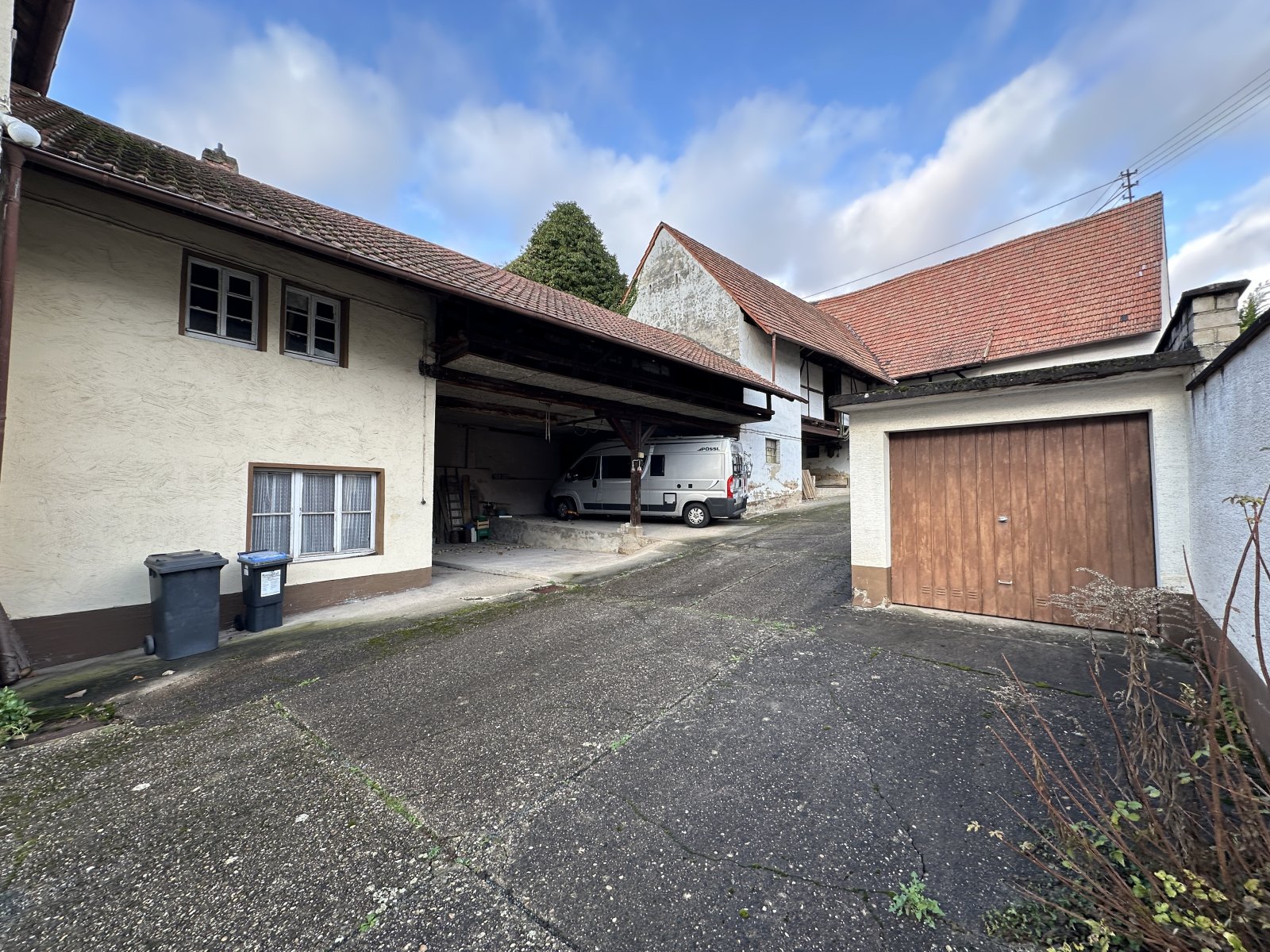 Hof-Garage-Carport