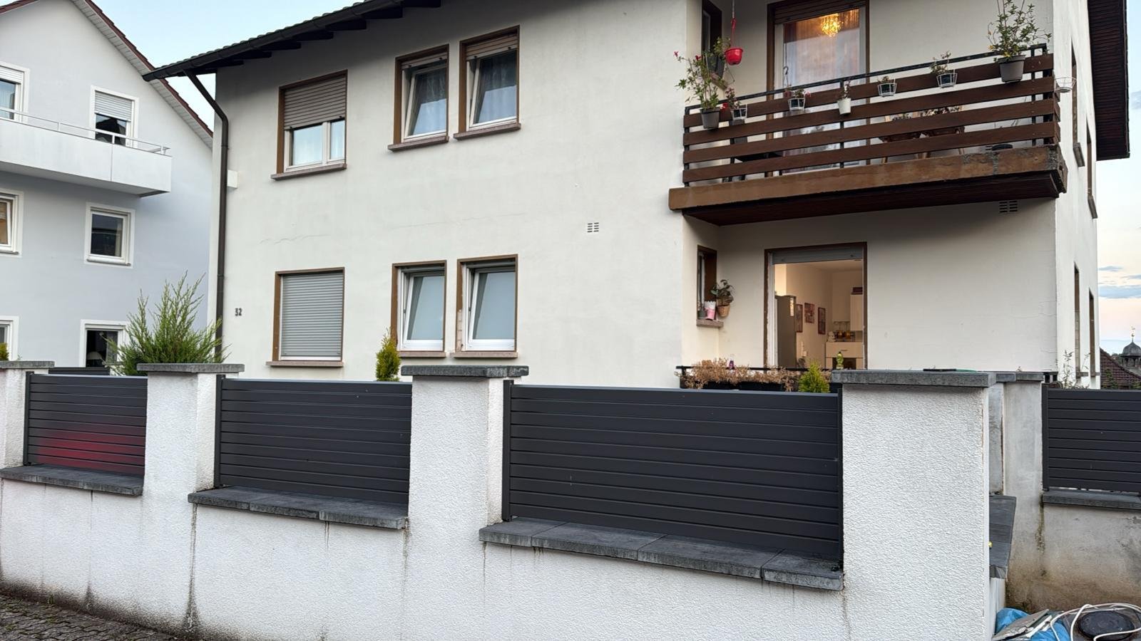 Mehrfamilienhaus mit 5 Wohnungen - teilweise renoviert 2020 Mehrfamilienhaus mit 5 Wohnungen - teilweise renoviert 2020