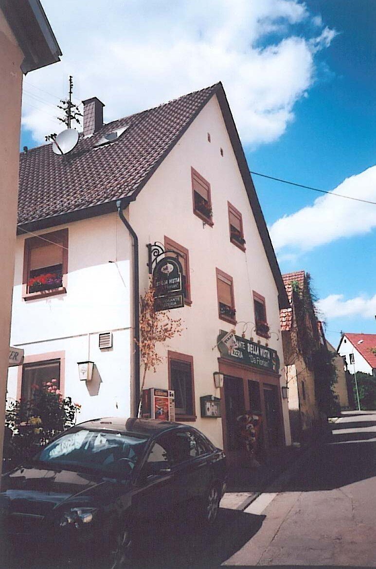 Wohn- und Gewerbeeinheit in Schweigen-Rechtenbach - 2 Wohnungen, eine Gaststätte Wohn- und Gewerbeeinheit in Schweigen-Rechtenbach - 2 Wohnungen, eine Gaststätte
